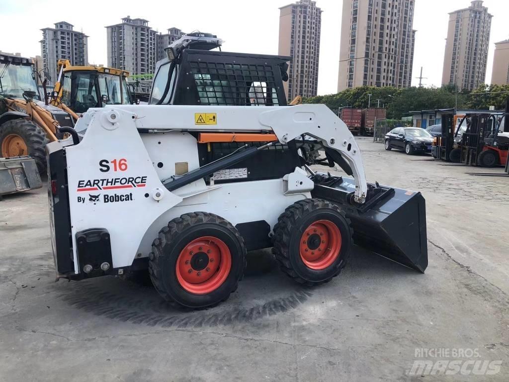 Bobcat S 16 Мини товарачи
