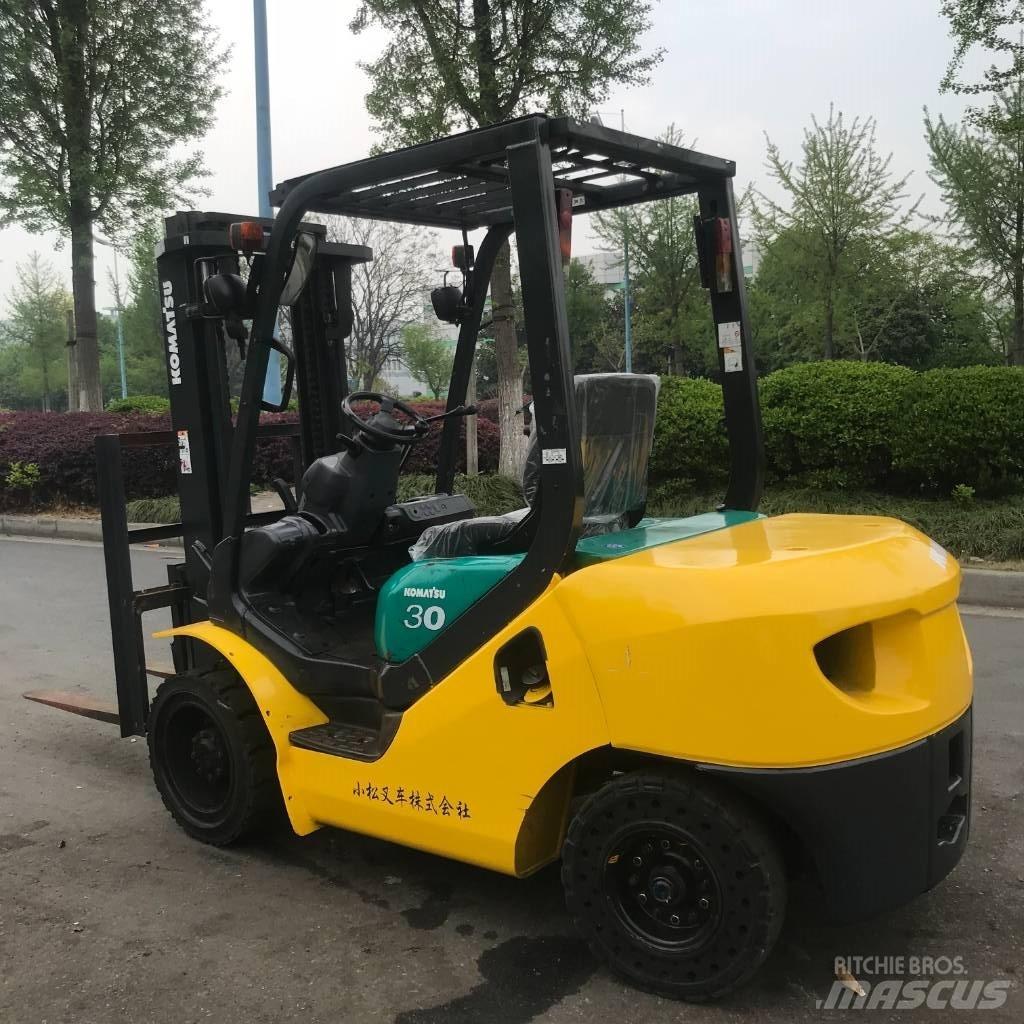 Komatsu 30 Дизелови камиони