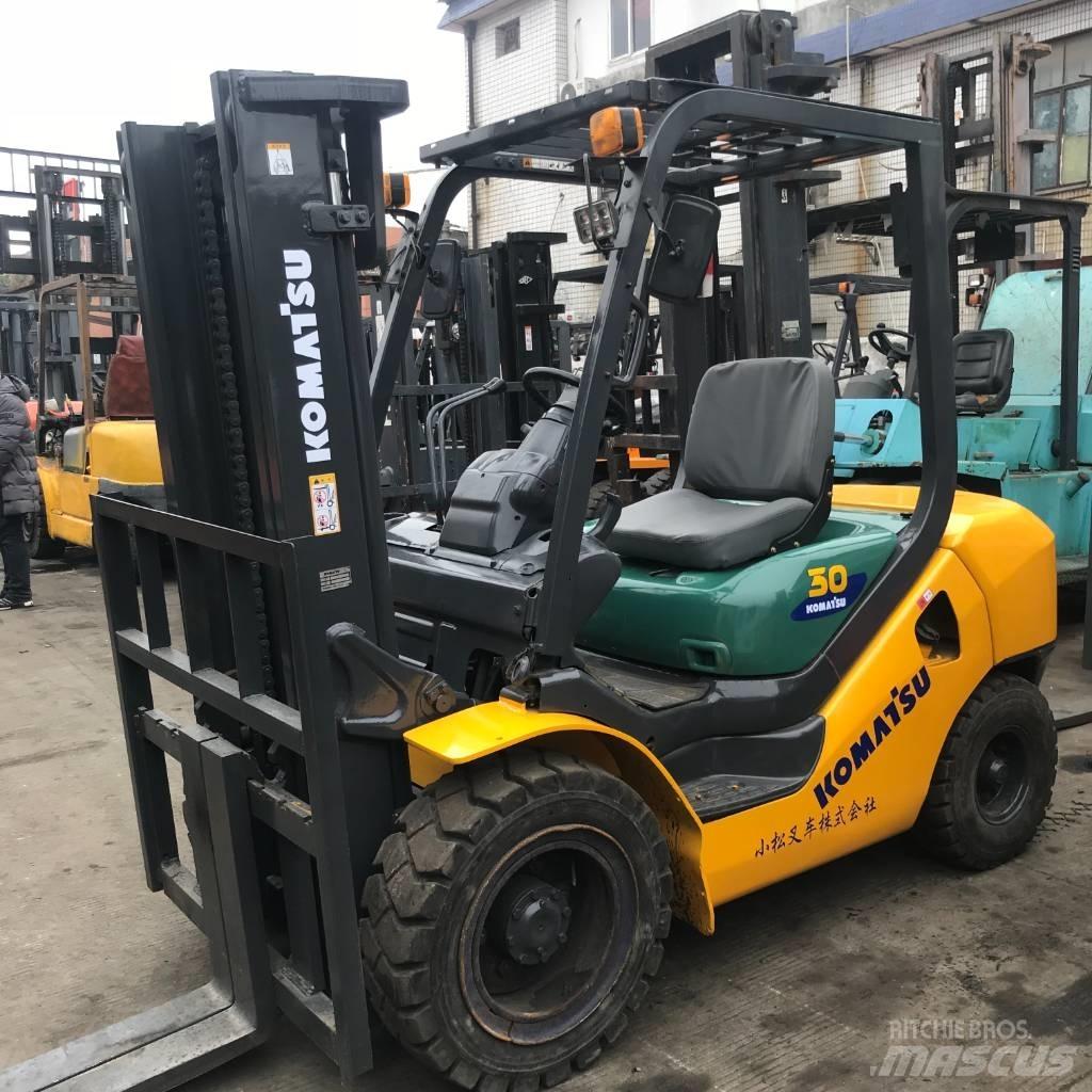 Komatsu 30 Дизелови камиони