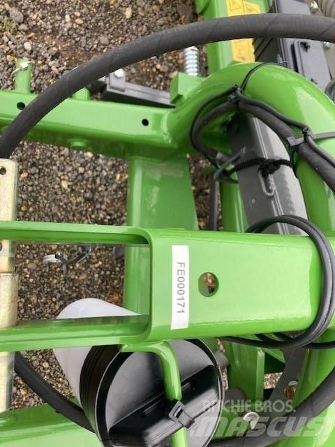 Fendt Slicer 320 P Косачки