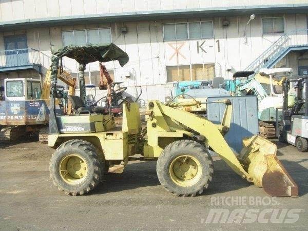 Mitsubishi WS300A Колесни товарачи