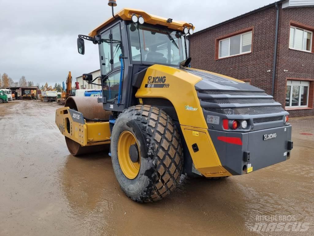 XCMG XS 135 Еднобарабанни ролки
