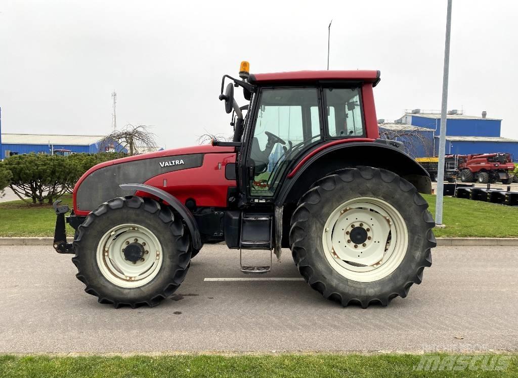Valtra T 131 Трактори