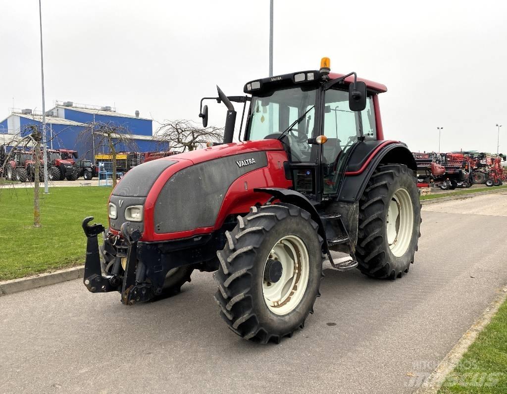 Valtra T 131 Трактори