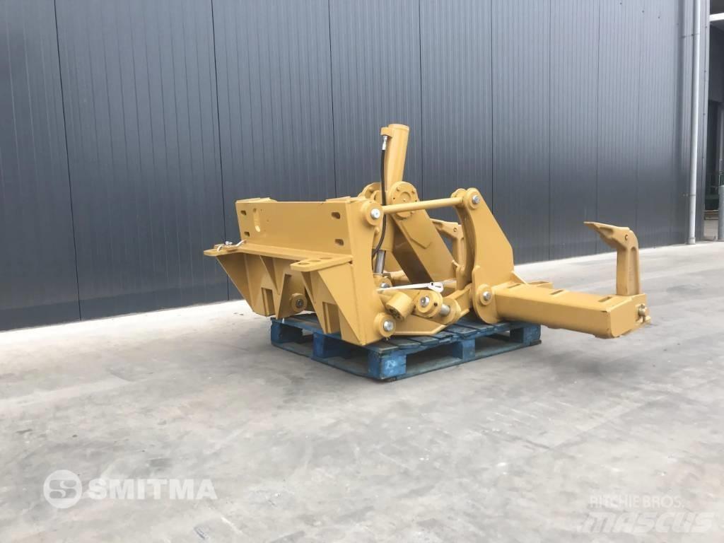 CAT 120G Скарификатор