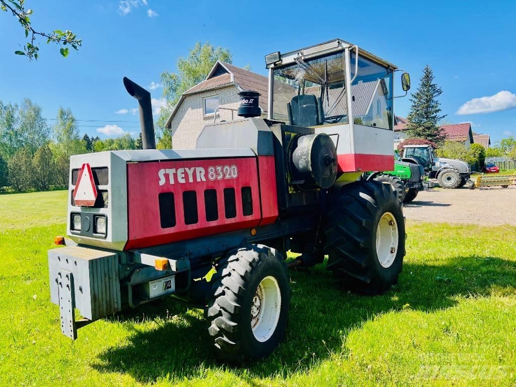 Steyr 8320 Фуражни комбайни