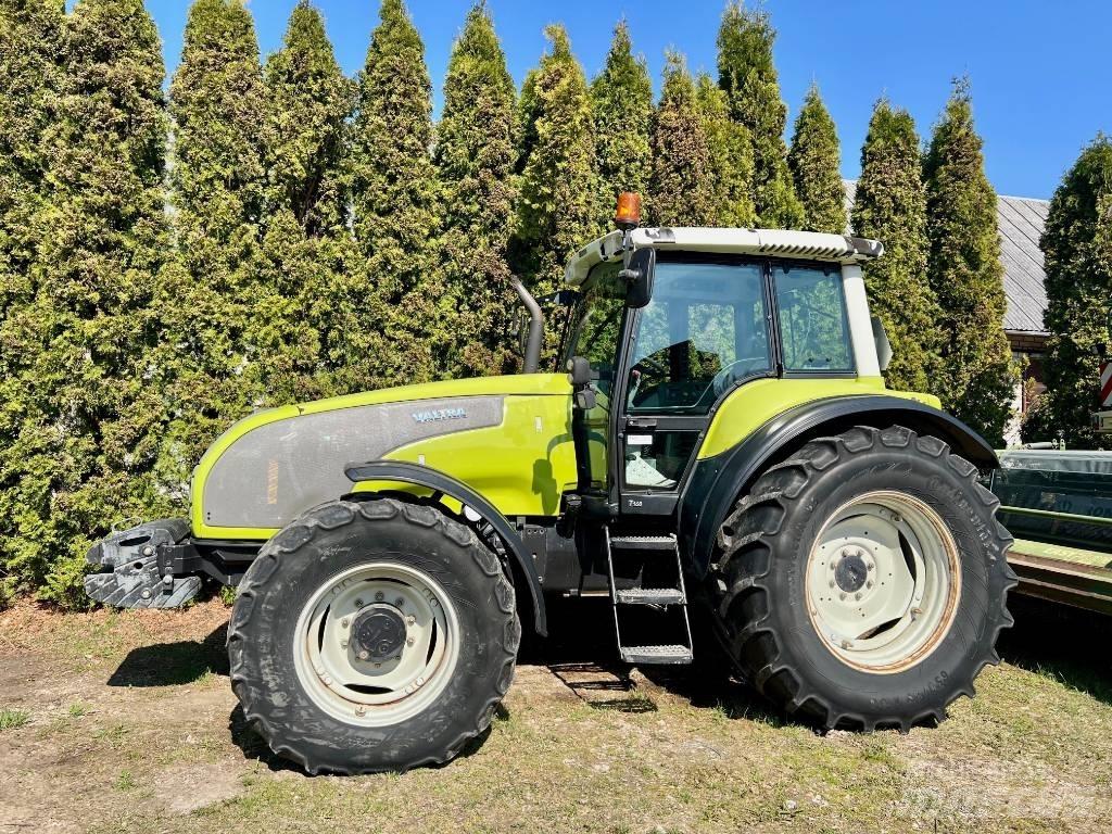 Valtra T 160 Трактори