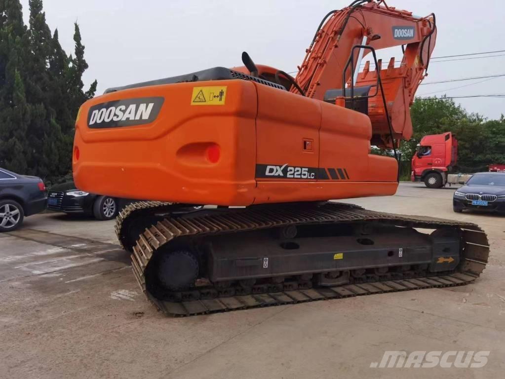 Doosan dx225 Верижен екскаватор