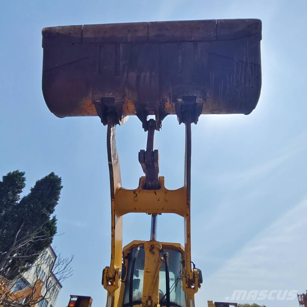 Komatsu WA 500 Колесни товарачи