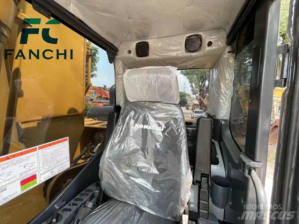 Komatsu PC 200-6 Средни екскаватори 7т - 12т