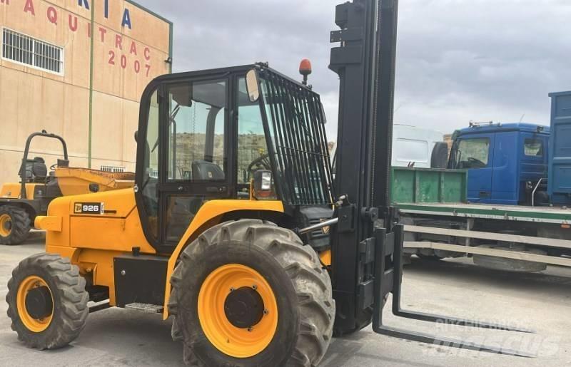 JCB 926 Камиони за херавни местности