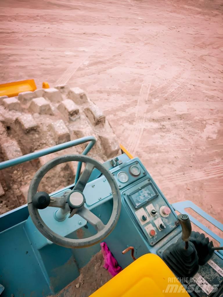 Bomag BW 213 P D B-3 Еднобарабанни ролки
