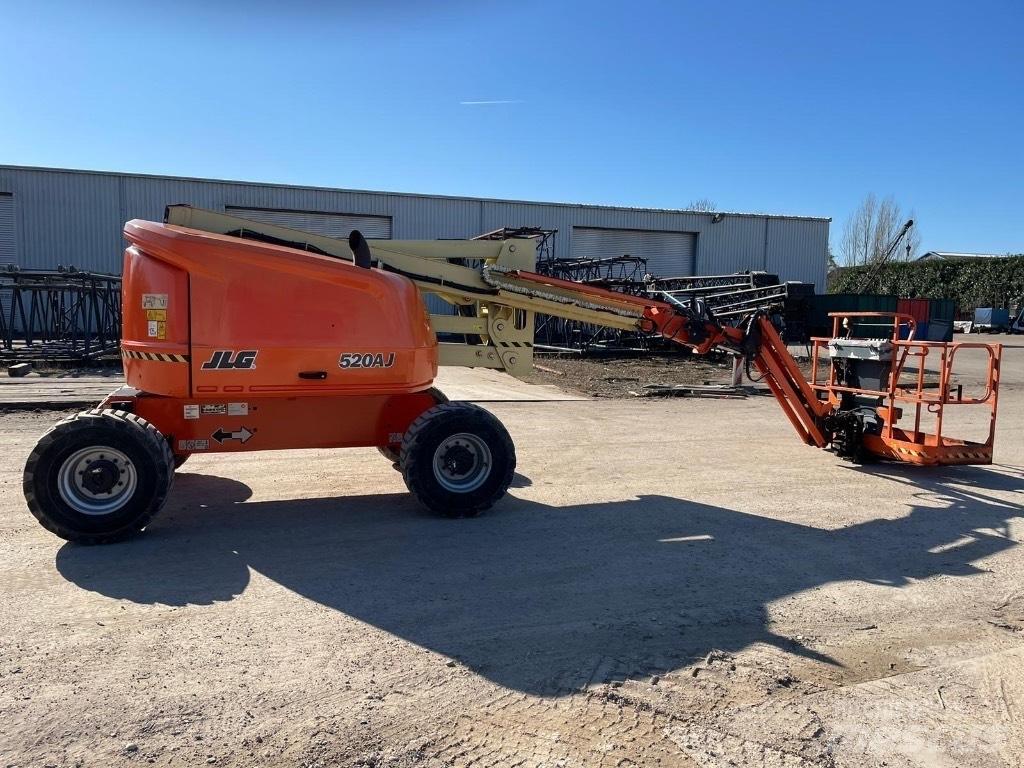 JLG 520 AJ Съчленени стрелови подемници