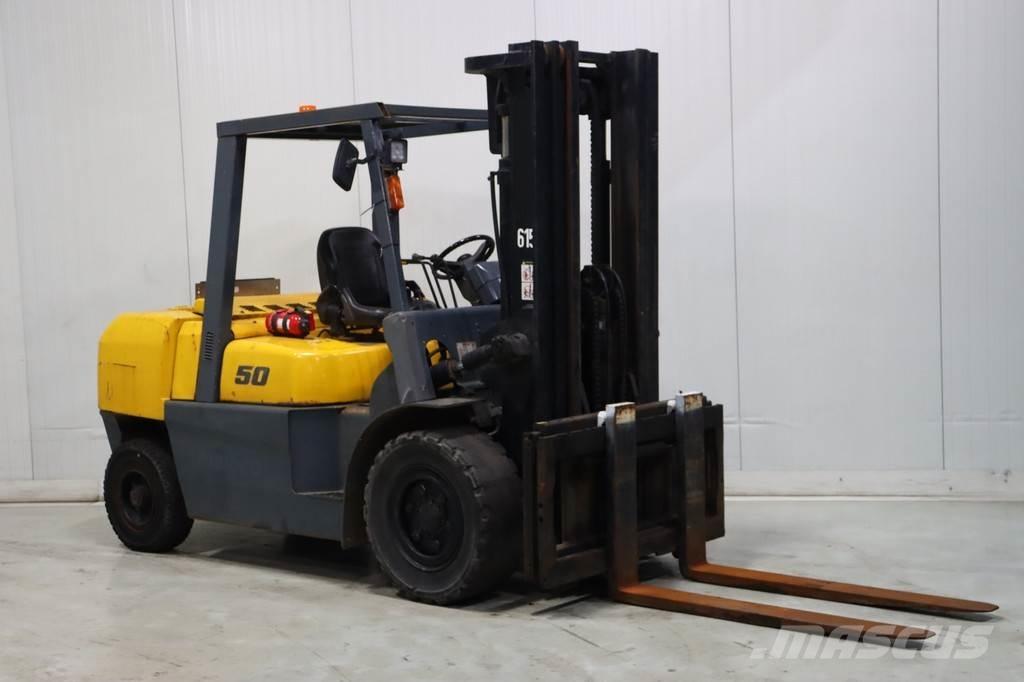 TCM FD50T2 Дизелови камиони