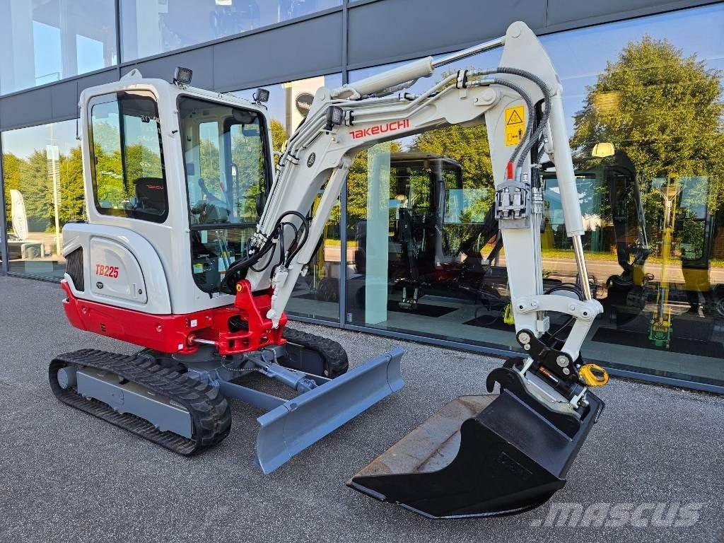 Takeuchi TB 225 Мини екскаватори < 7 т