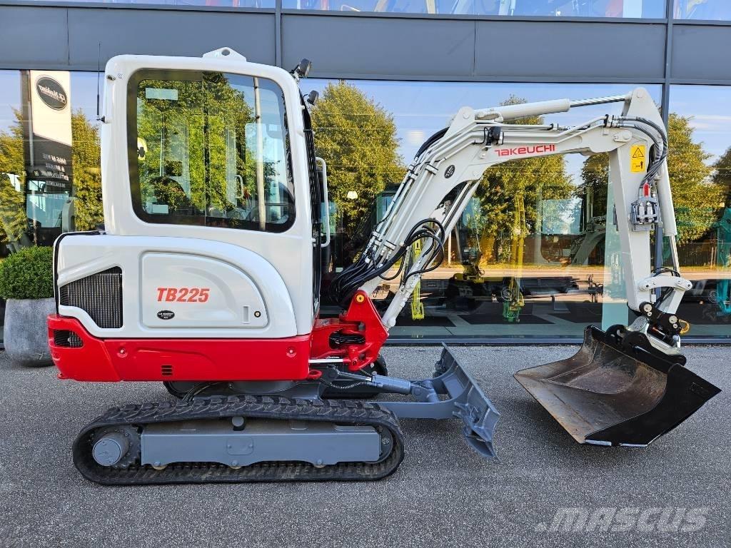 Takeuchi TB 225 Мини екскаватори < 7 т