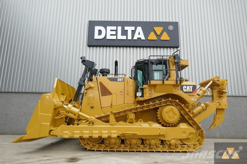 CAT D8T Верижни булдозери
