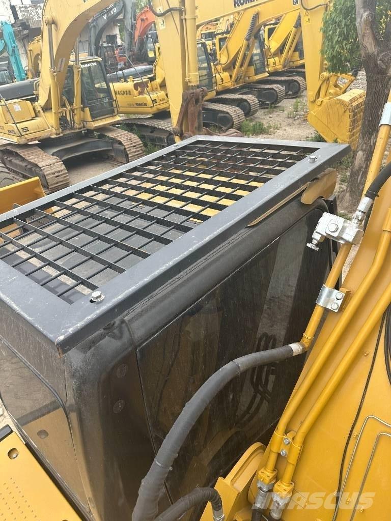 CAT CAT330D Средни екскаватори 7т - 12т
