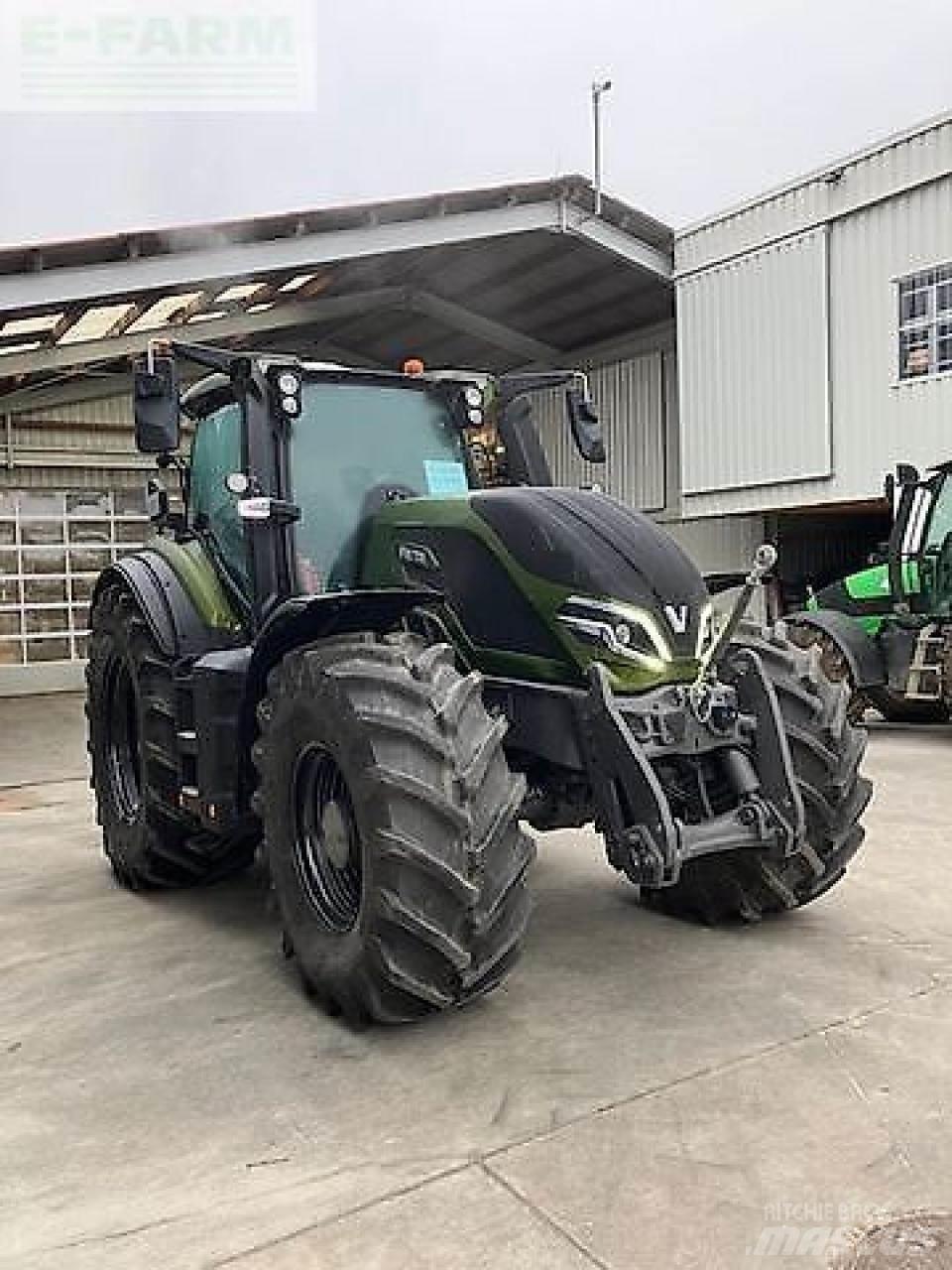 Valtra q305 Трактори