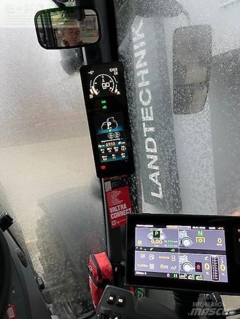 Valtra q305 Трактори