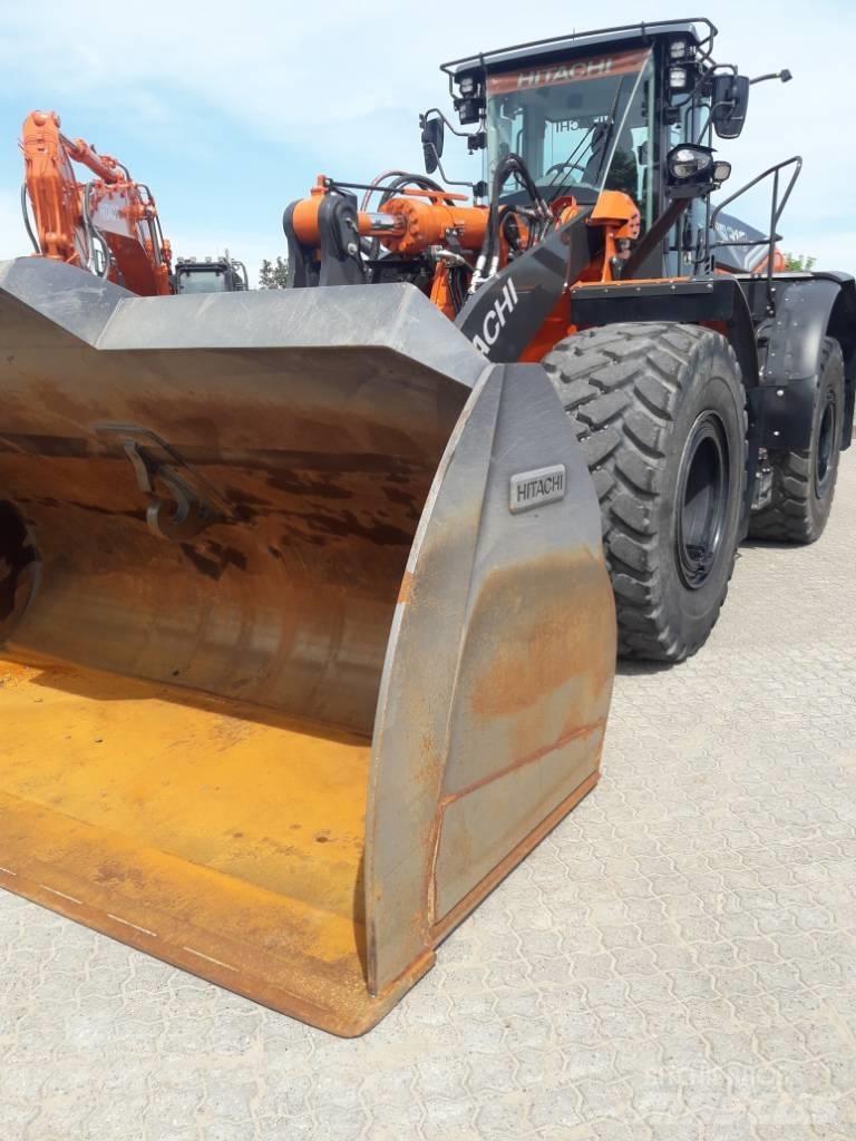 Hitachi ZW310-7 Колесни товарачи