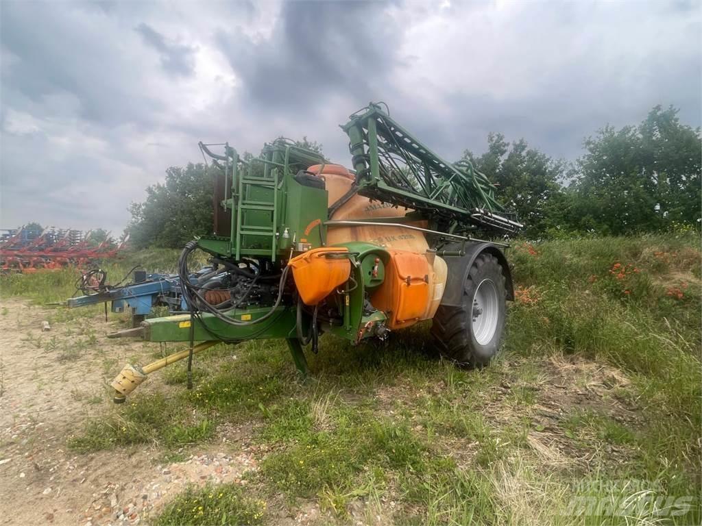 Amazone UX 4200 Прикачни пръскачки
