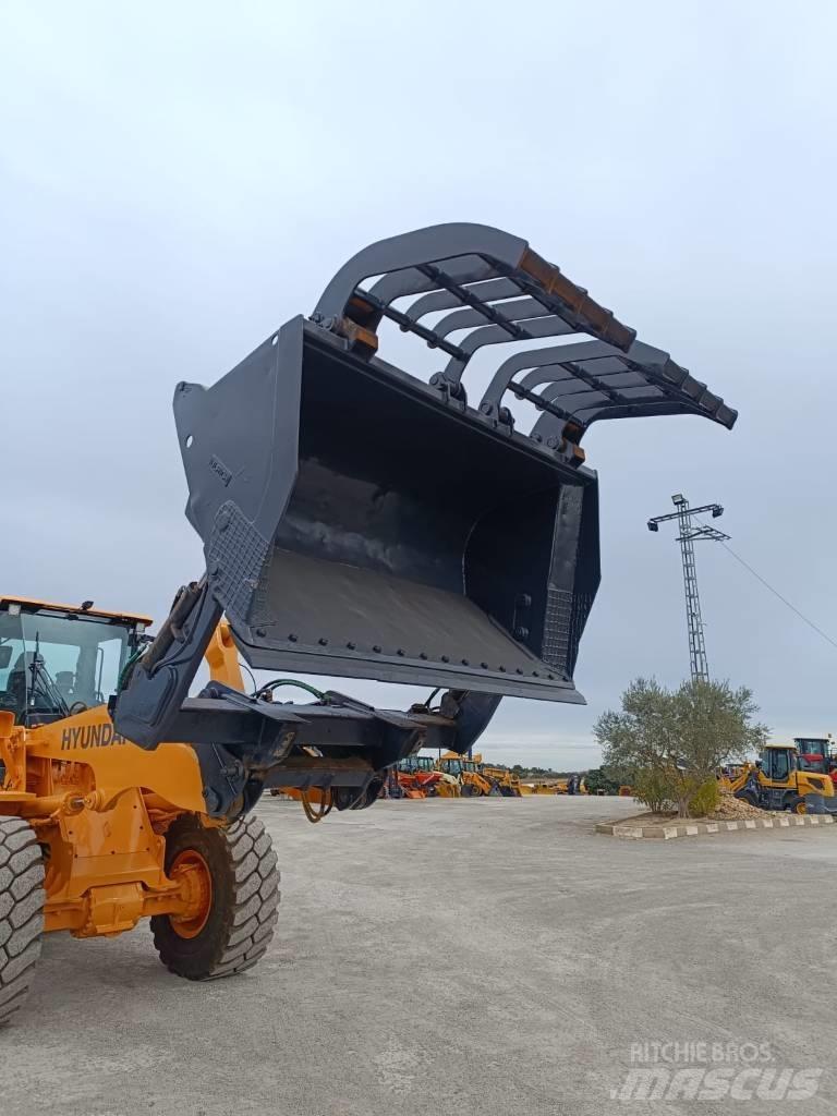 Hyundai HL 955 XT Колесни товарачи