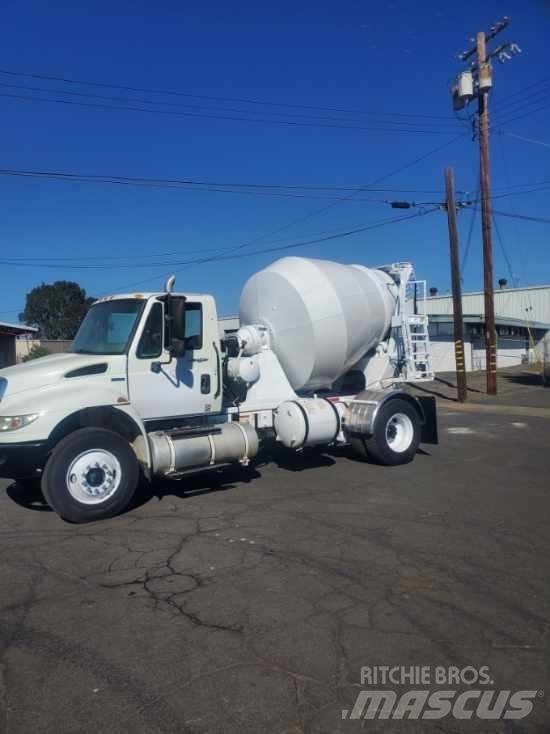 International 4300 Бордови