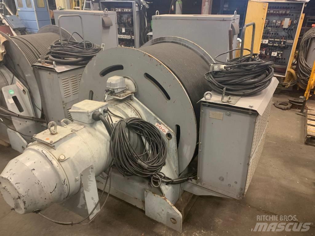 Potain MR 225A Мачтови кранове