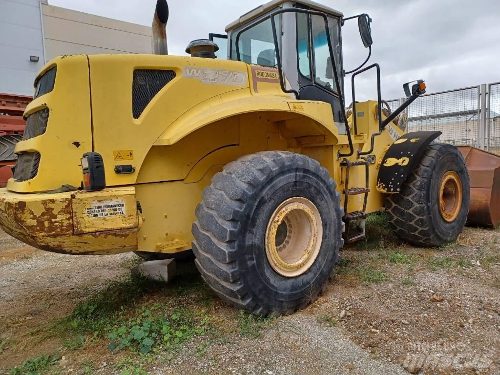 New Holland W271 Колесни товарачи