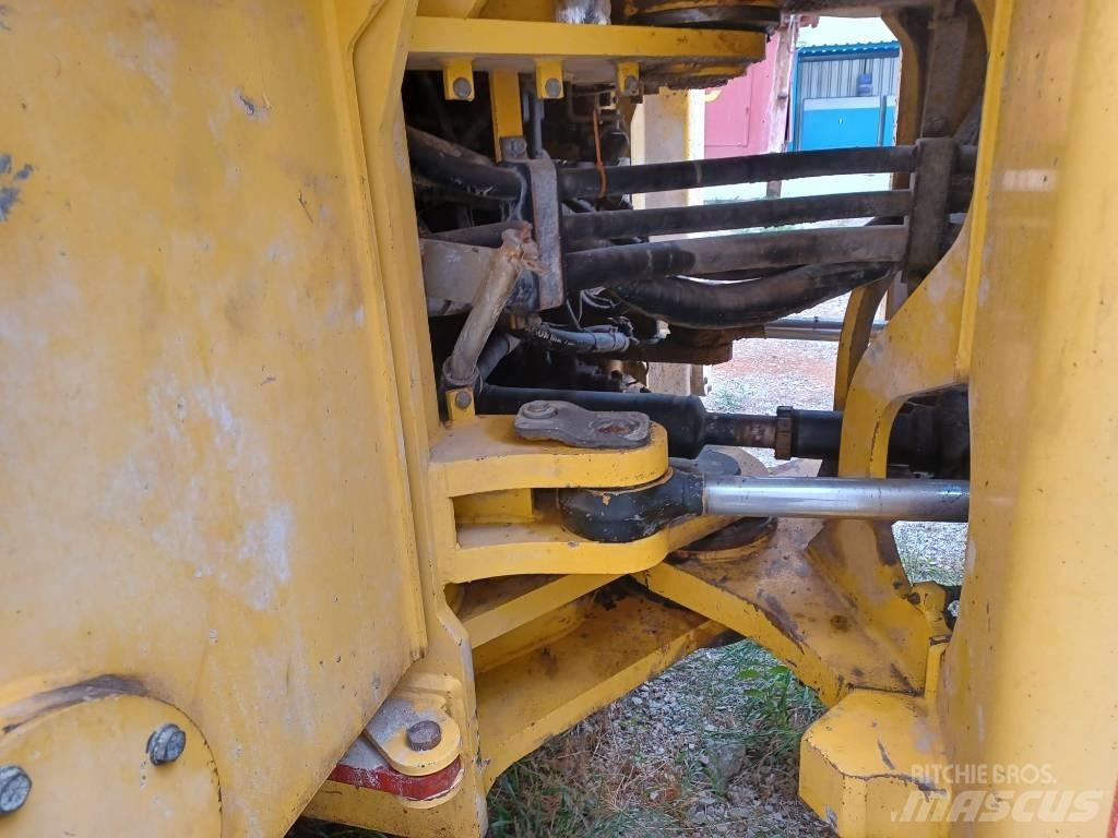 New Holland W271 Колесни товарачи