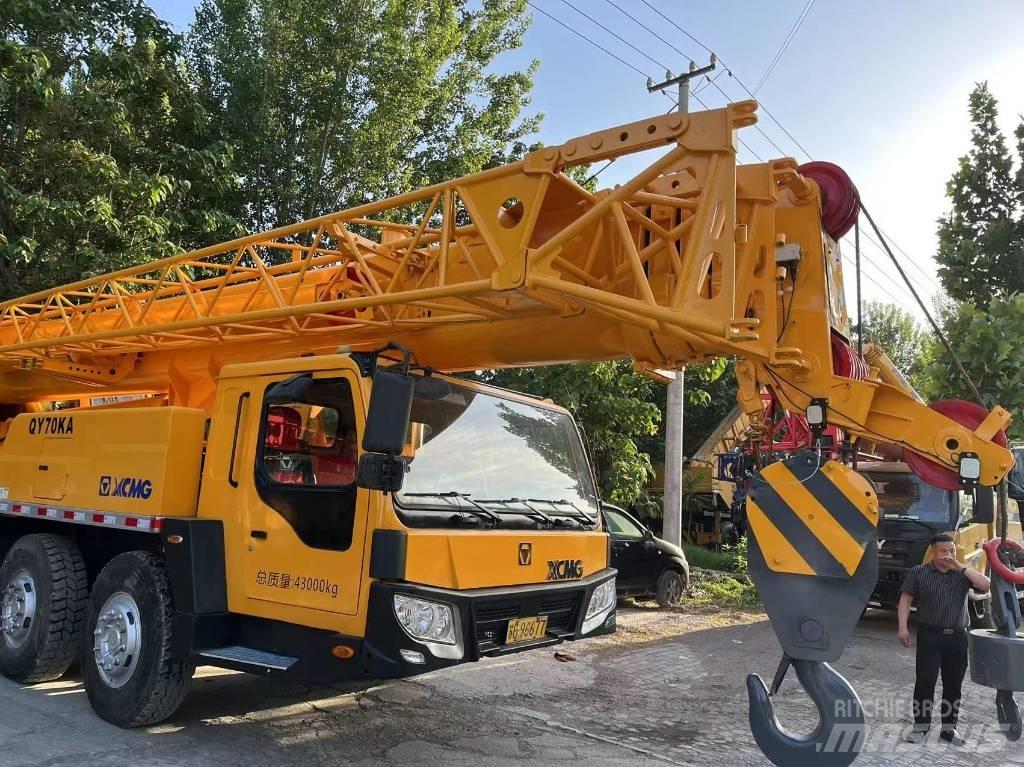 XCMG QY70KA Всъдеходни кранове