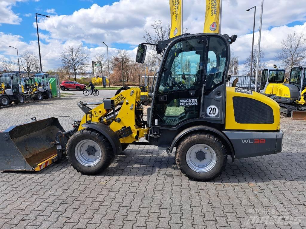 Wacker Neuson WL38 Колесни товарачи