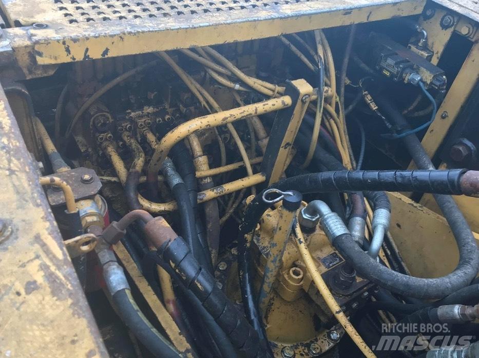 CAT 320 B Верижен екскаватор