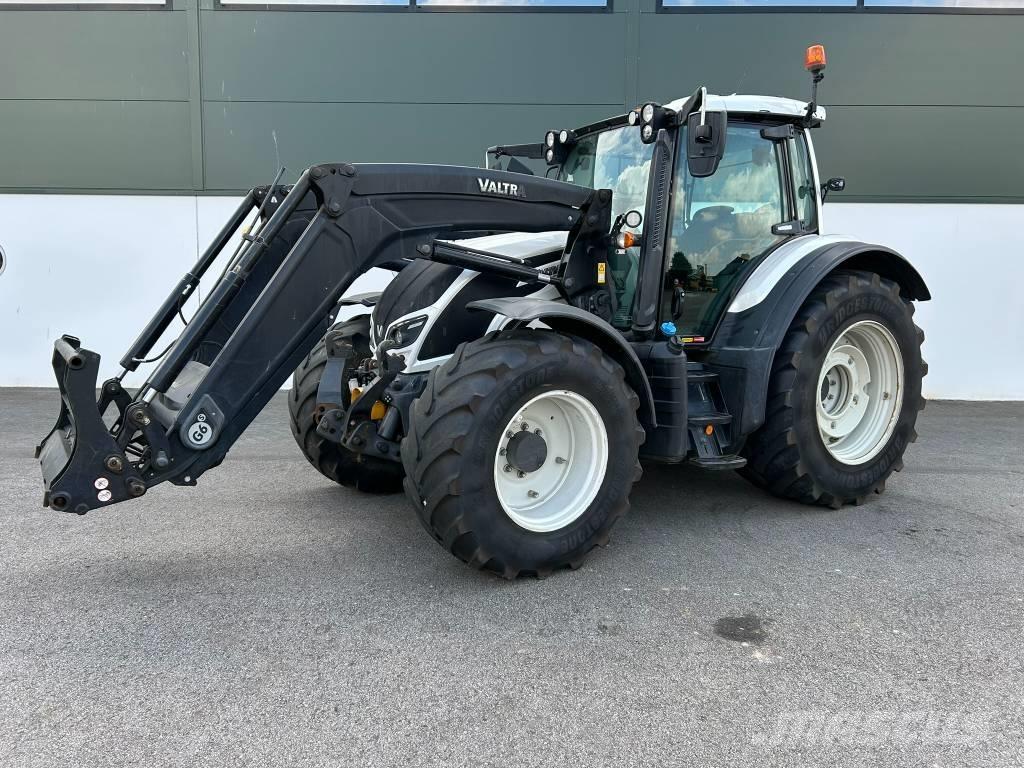 Valtra N 174 Трактори