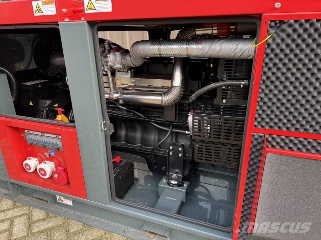 Bauer 110 KVA Дизелови генератори

