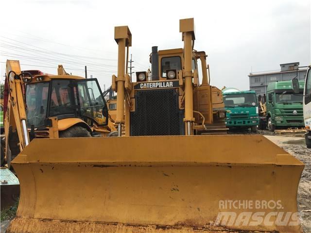 CAT D7R Верижни булдозери
