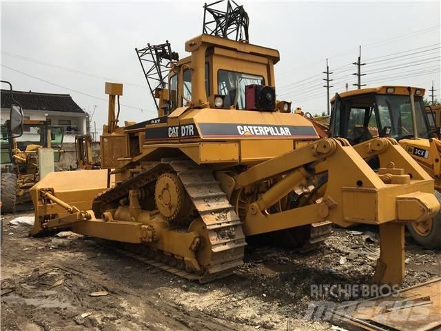 CAT D7R Верижни булдозери
