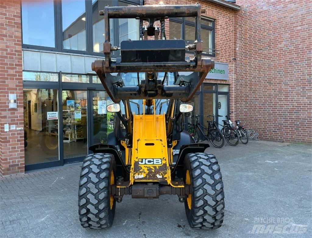 JCB 409 Колесни товарачи