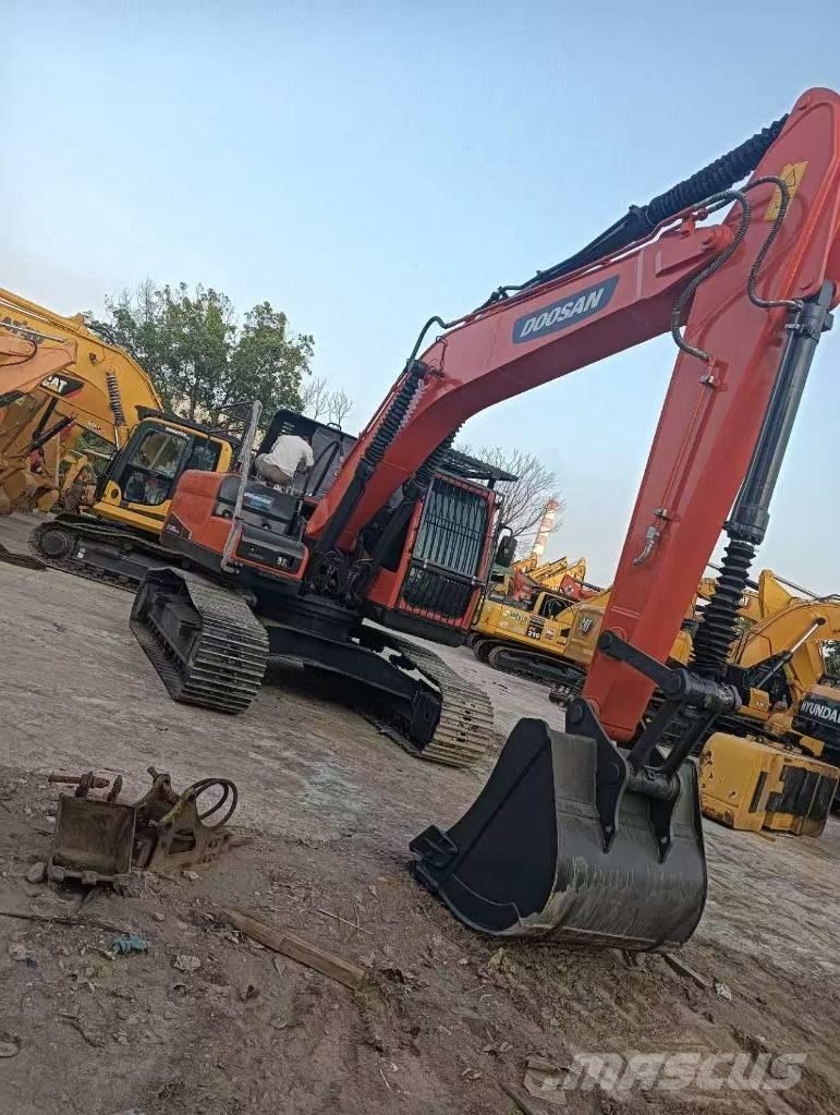 Doosan DX225LC-9C Верижен екскаватор