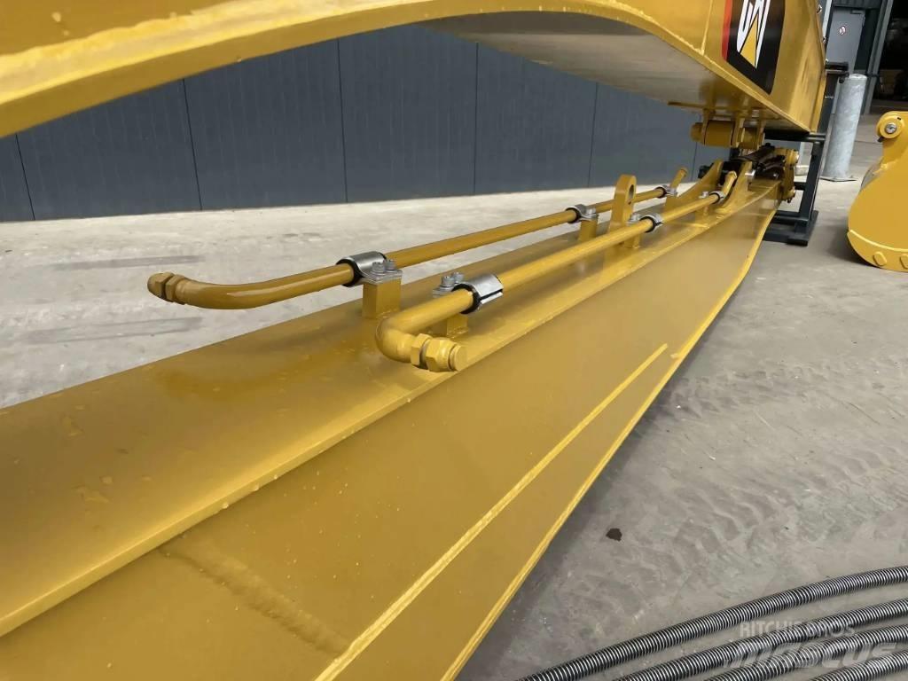 CAT 323F 18m Set Товарачи със заден ескаватор