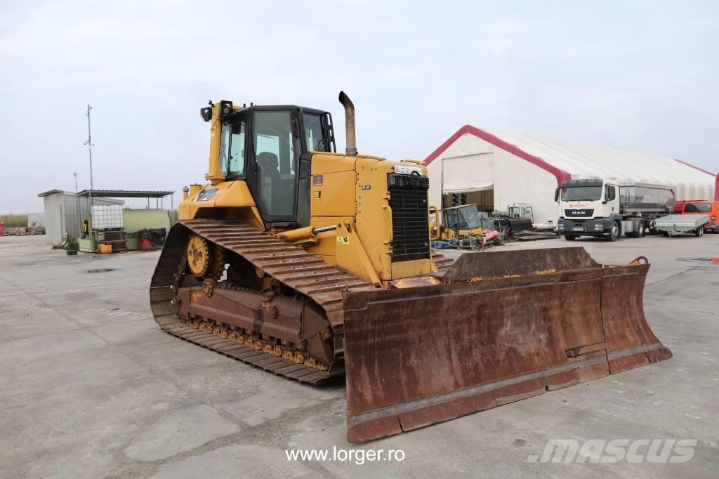 CAT D 6 N Верижни булдозери
