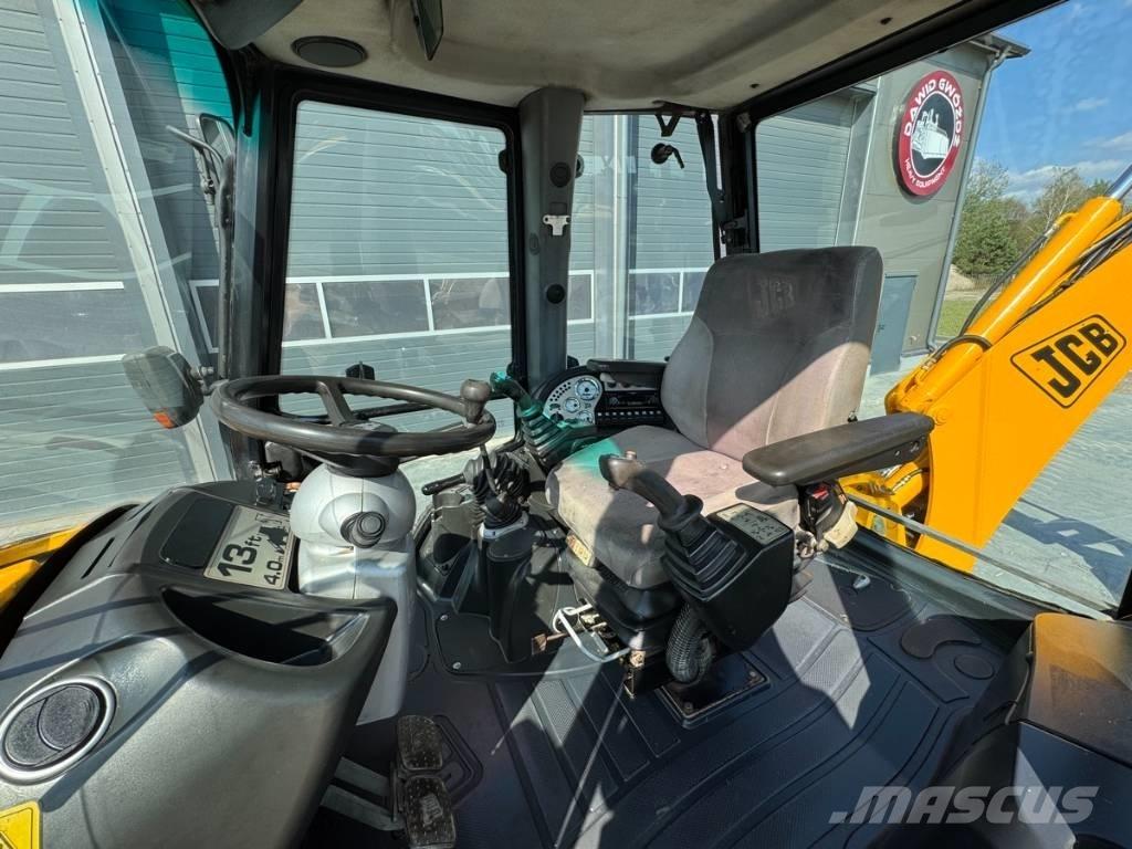 JCB 3 CX Товарач със заден ексватор