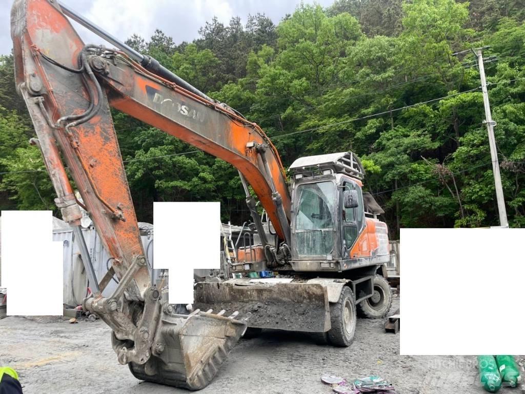 Doosan DX 210 W Колесни екскаватори