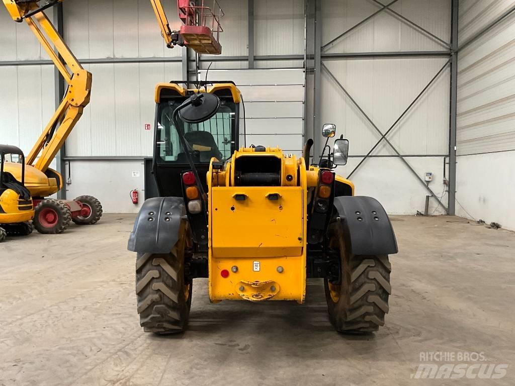 JCB 535-125 Телескопични товарачи
