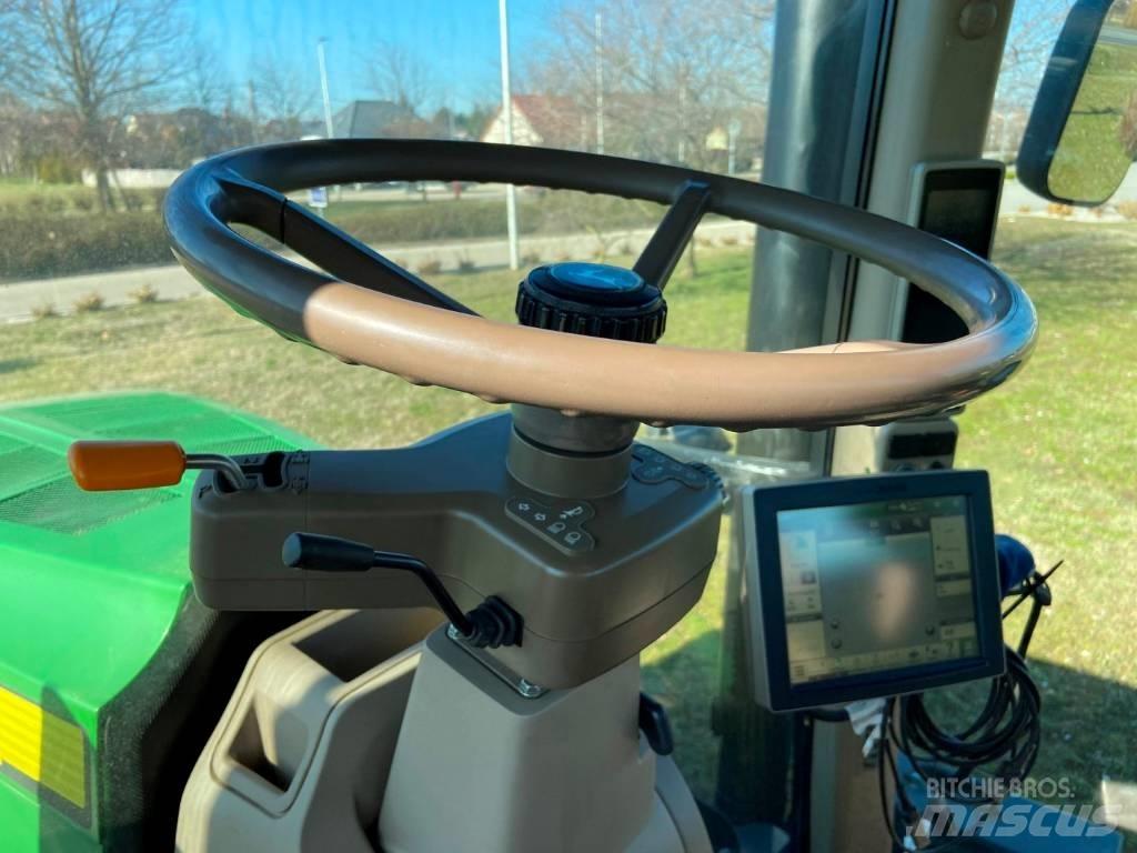 John Deere 7230 R Трактори