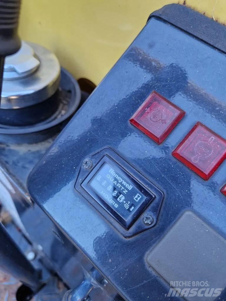 Yanmar C12R-B Верижни дъмпери
