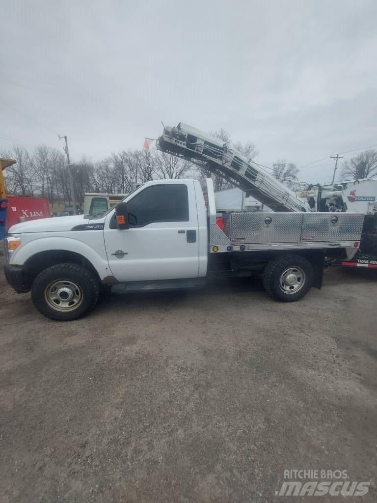 Ford F350 Други