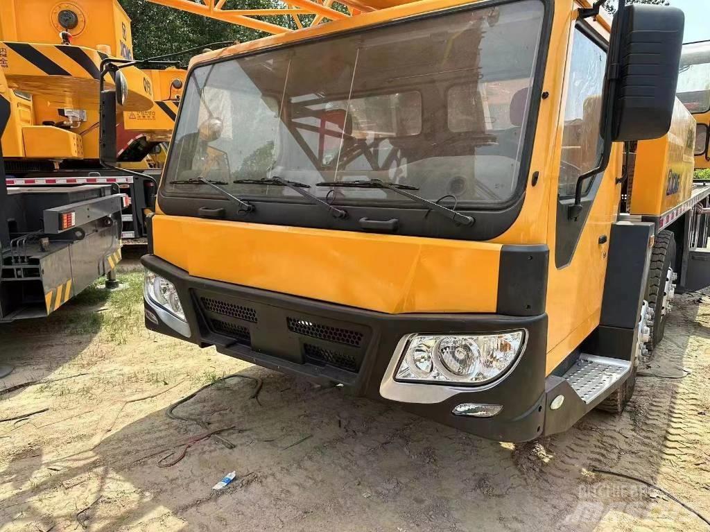 XCMG 50 Всъдеходни кранове