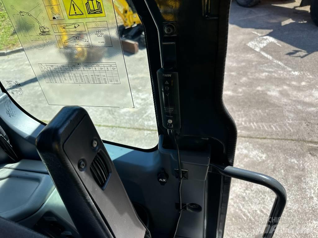 Komatsu PC210LCi-11 Верижен екскаватор